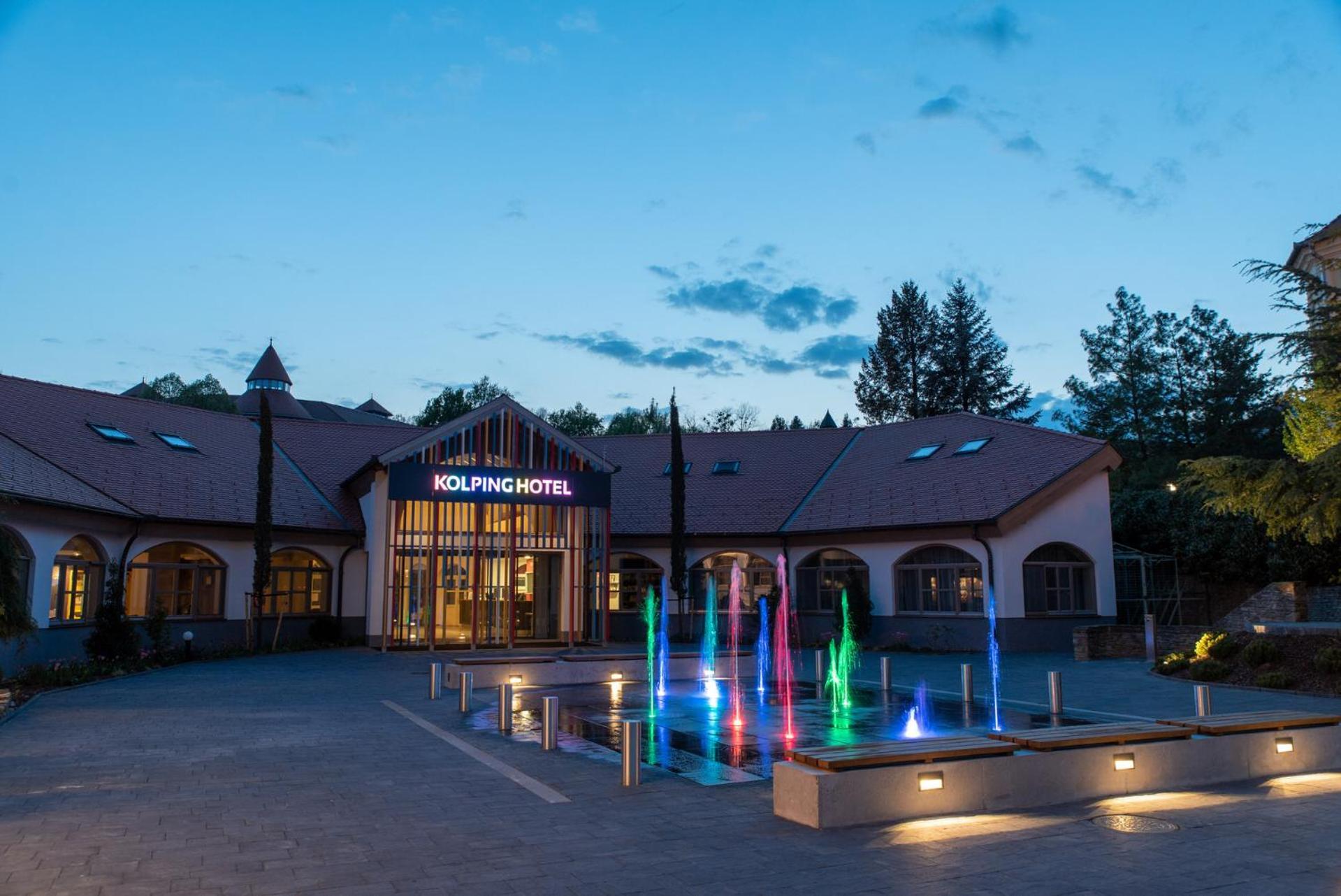 Kolping Holiday Resort Hévíz 外观 照片