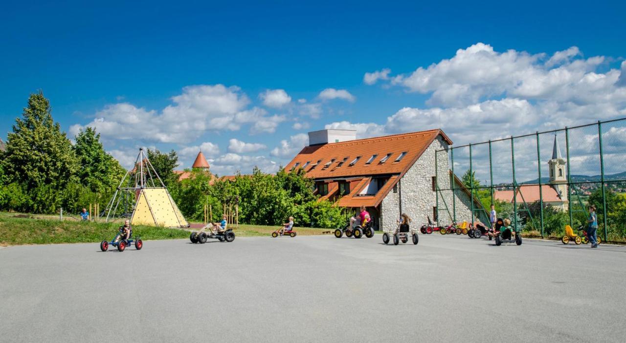 Kolping Holiday Resort Hévíz 外观 照片