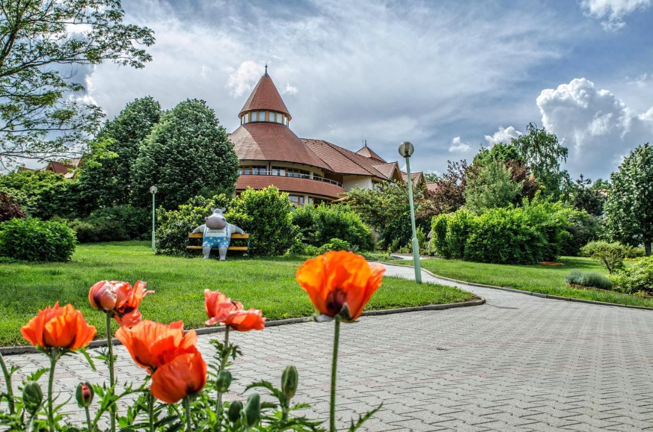 Kolping Holiday Resort Hévíz 外观 照片